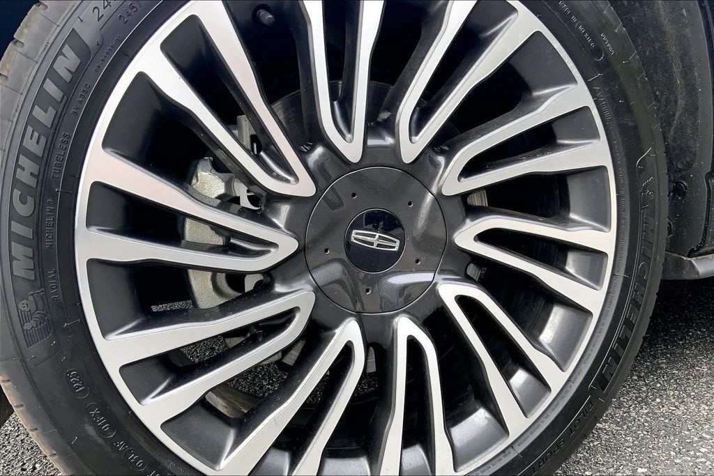 Used 2021 Lincoln Corsair Plug-In Hybrid Grand Touring SUV