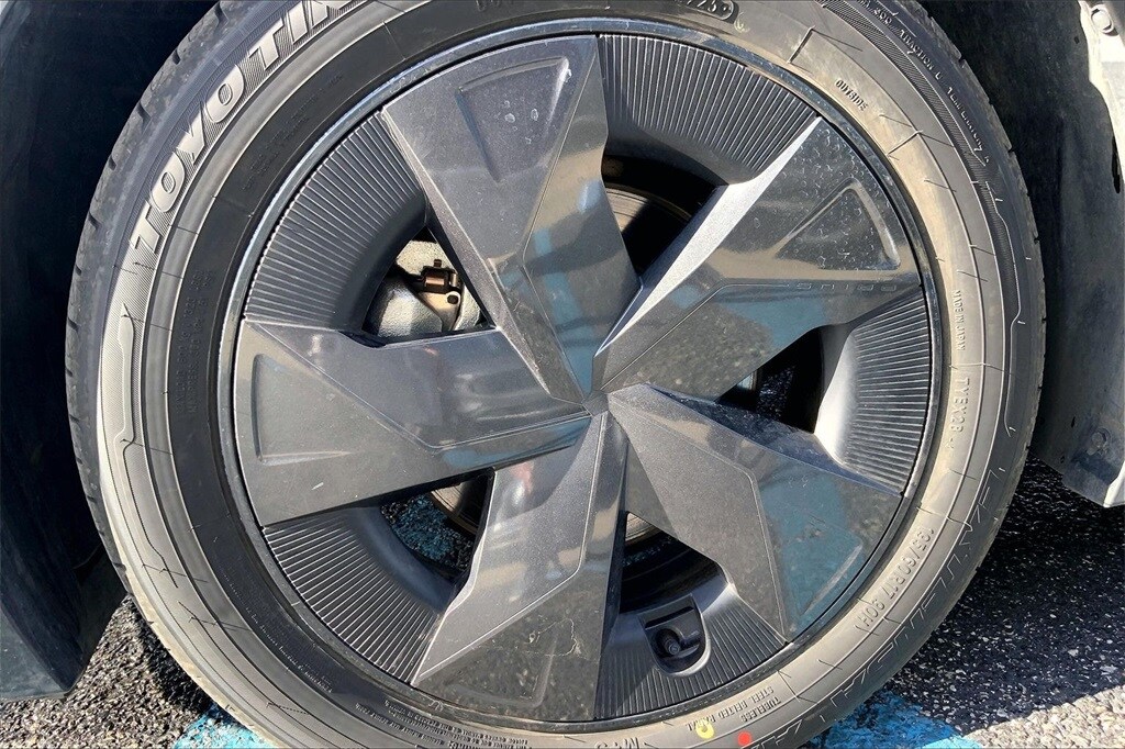 Used 2025 Toyota Prius LE Hatchback