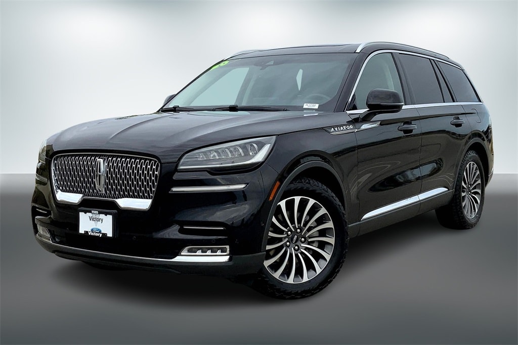 Used 2020 Lincoln Aviator Reserve with VIN 5LM5J7WC4LGL17197 for sale in Kansas City