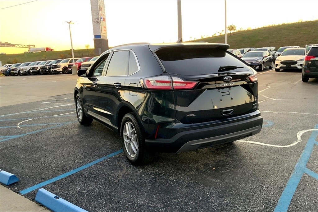 Used 2024 Ford Edge SEL with VIN 2FMPK4J93RBA16861 for sale in Kansas City