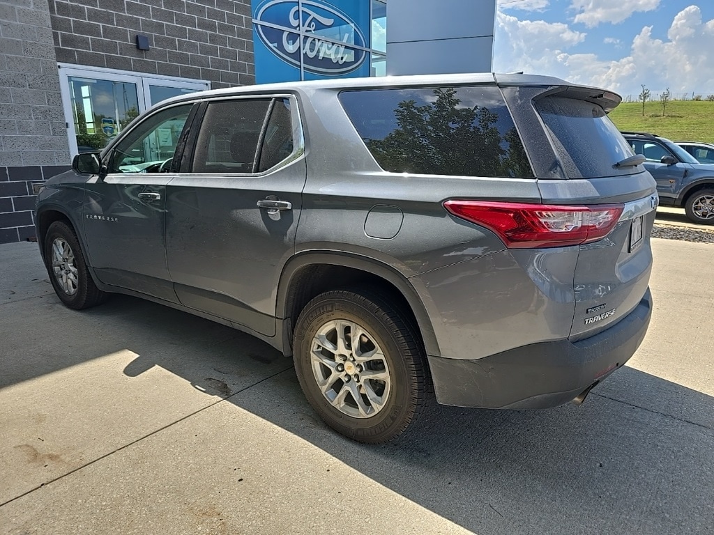 Used 2020 Chevrolet Traverse LS with VIN 1GNERFKW8LJ298609 for sale in Kansas City, KS