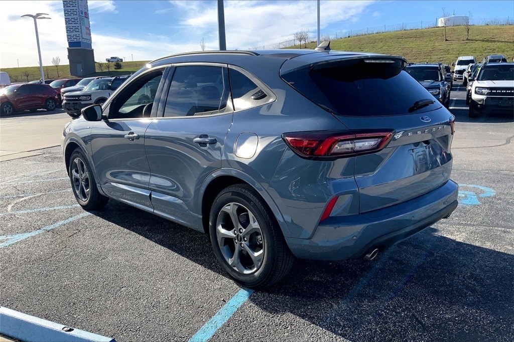 Used 2024 Ford Escape ST-Line with VIN 1FMCU0MN1RUB59151 for sale in Kansas City