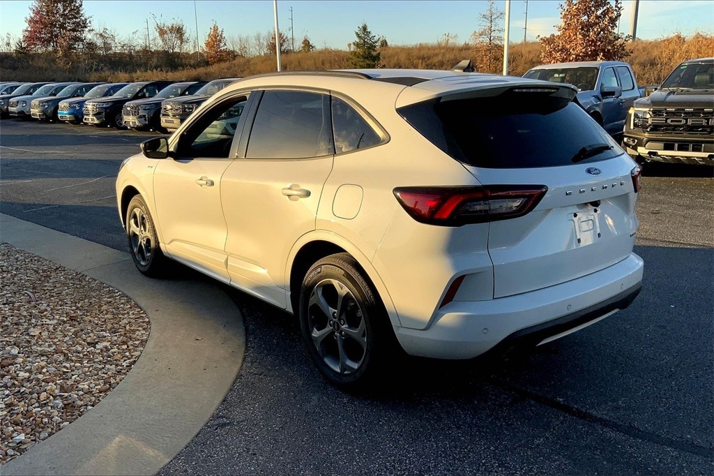 Used 2023 Ford Escape ST-Line with VIN 1FMCU9MN9PUA73782 for sale in Kansas City