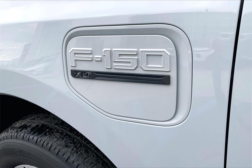Used 2023 Ford F-150 Lightning XLT Truck