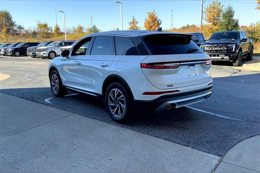 Used 2024 Lincoln Corsair Premiere with VIN 5LMCJ1CAXRUL24527 for sale in Kansas City