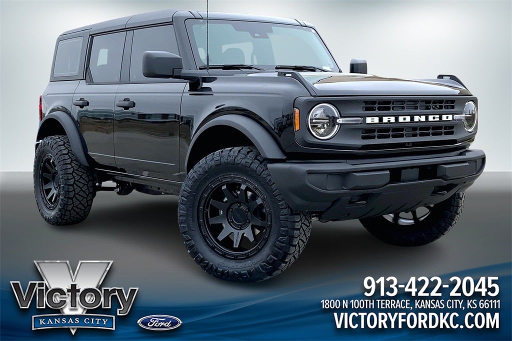 2025 Ford Bronco 4-Door Base's photo