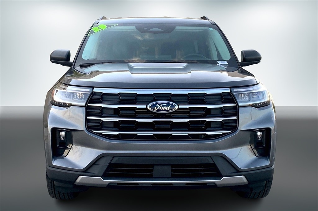 Used 2025 Ford Explorer Active SUV