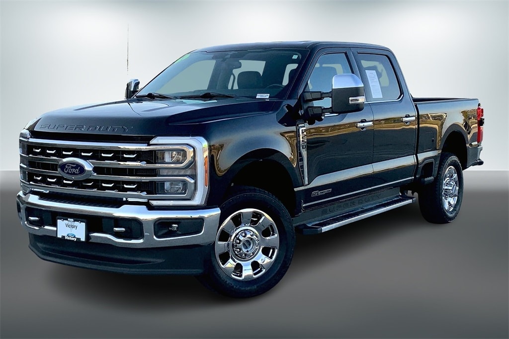 Used 2023 Ford F-250 Super Duty Lariat with VIN 1FT8W2BT9PEC56655 for sale in Kansas City