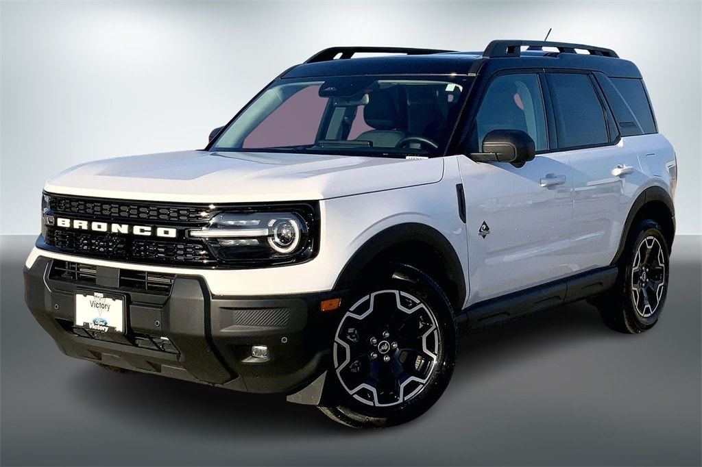 Used 2025 Ford Bronco Sport Outer Banks with VIN 3FMCR9CN4SRE62686 for sale in Kansas City