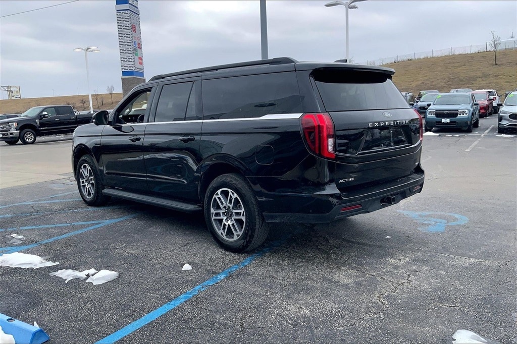 Used 2025 Ford Expedition Active with VIN 1FMJK1J83SEA30202 for sale in Kansas City