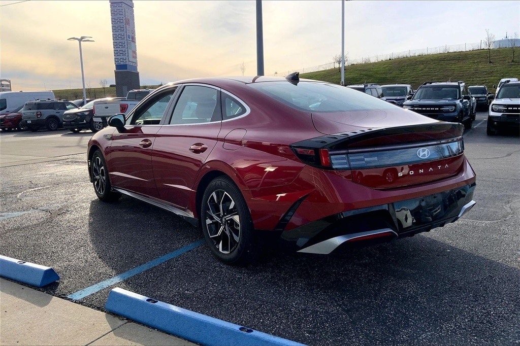 Used 2025 Hyundai Sonata SEL with VIN KMHL64JA0SA480169 for sale in Kansas City