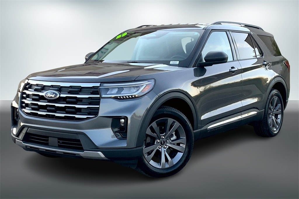 Used 2025 Ford Explorer Active with VIN 1FMUK8DH8SGA39337 for sale in Kansas City