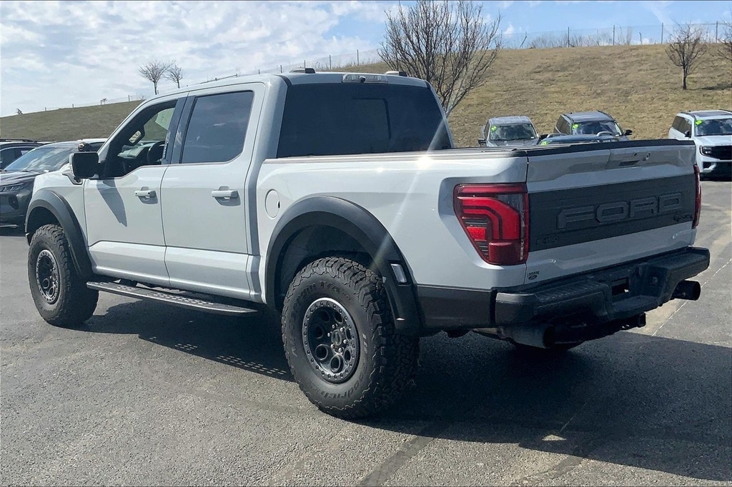 Used 2024 Ford F-150 Raptor with VIN 1FTFW1RG7RFA70989 for sale in Kansas City