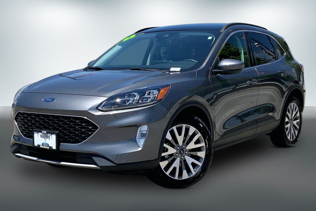 Used 2022 Ford Escape Titanium with VIN 1FMCU9J91NUB92611 for sale in Kansas City