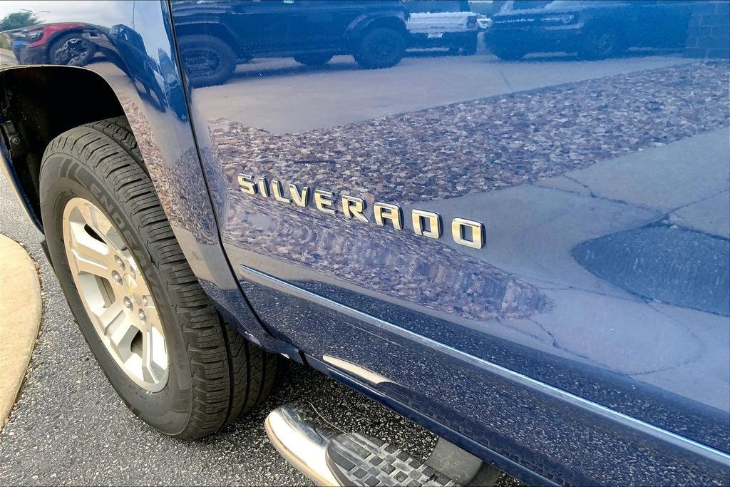 Used 2017 Chevrolet Silverado 1500 LT Truck