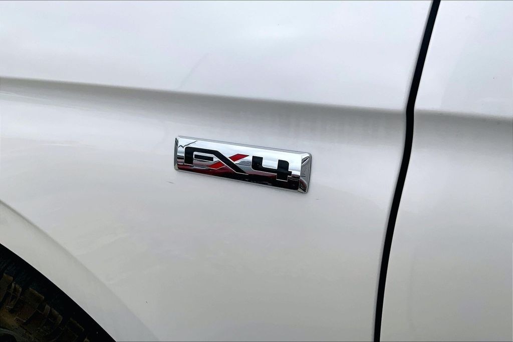 Used 2019 Ford Expedition XLT SUV