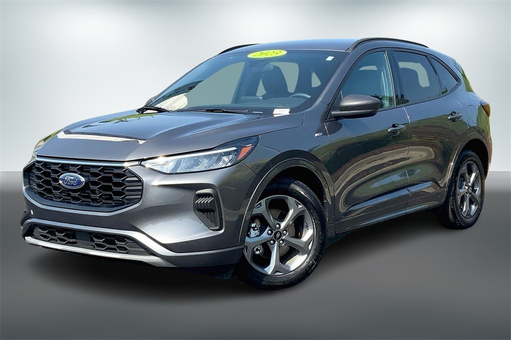 Used 2023 Ford Escape ST-Line with VIN 1FMCU0MN6PUA04866 for sale in Kansas City