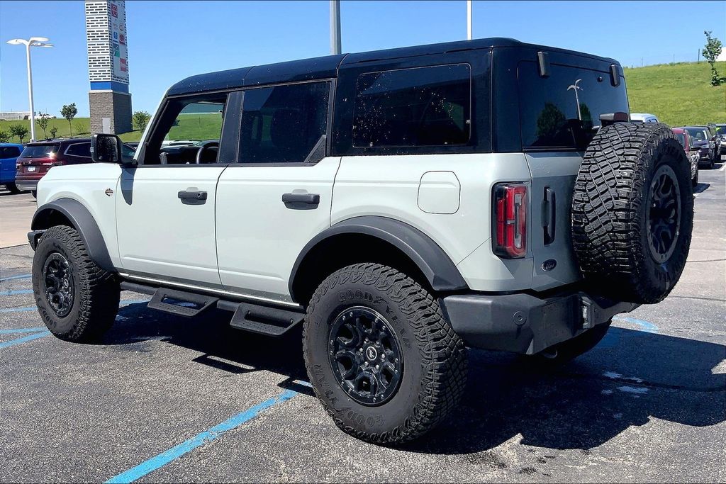 Used 2024 Ford Bronco 4-Door Wildtrak with VIN 1FMEE2BP9RLB15250 for sale in Kansas City