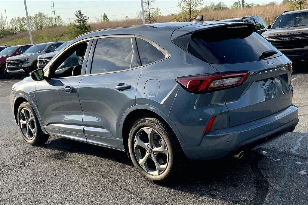 Used 2024 Ford Escape ST-Line with VIN 1FMCU0MNXRUB50755 for sale in Kansas City
