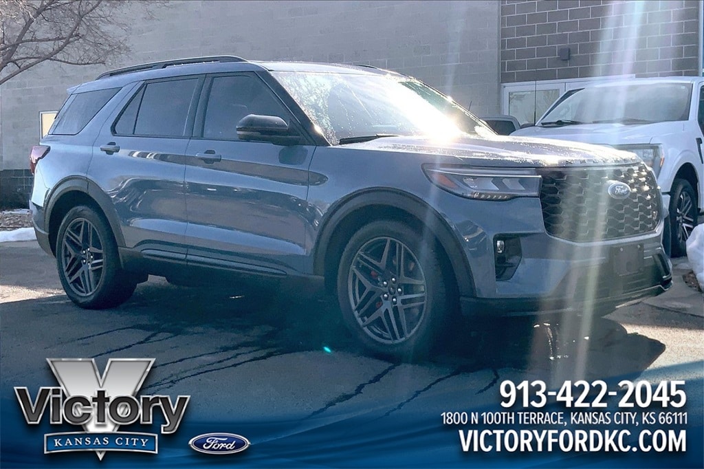 Used 2025 Ford Explorer ST SUV