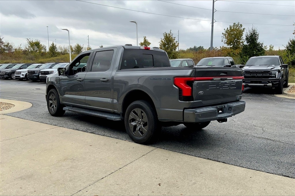 Used 2022 Ford F-150 Lightning Lariat with VIN 1FT6W1EV7NWG04183 for sale in Kansas City