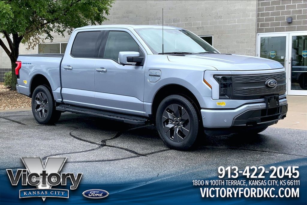 2022 Ford F-150 Lariat 4x4 SuperCrew 5-1/2 Box's photo