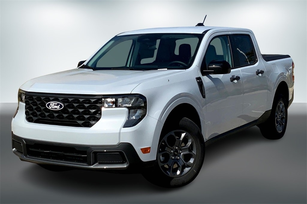 New 2025 Ford Maverick XLT Truck