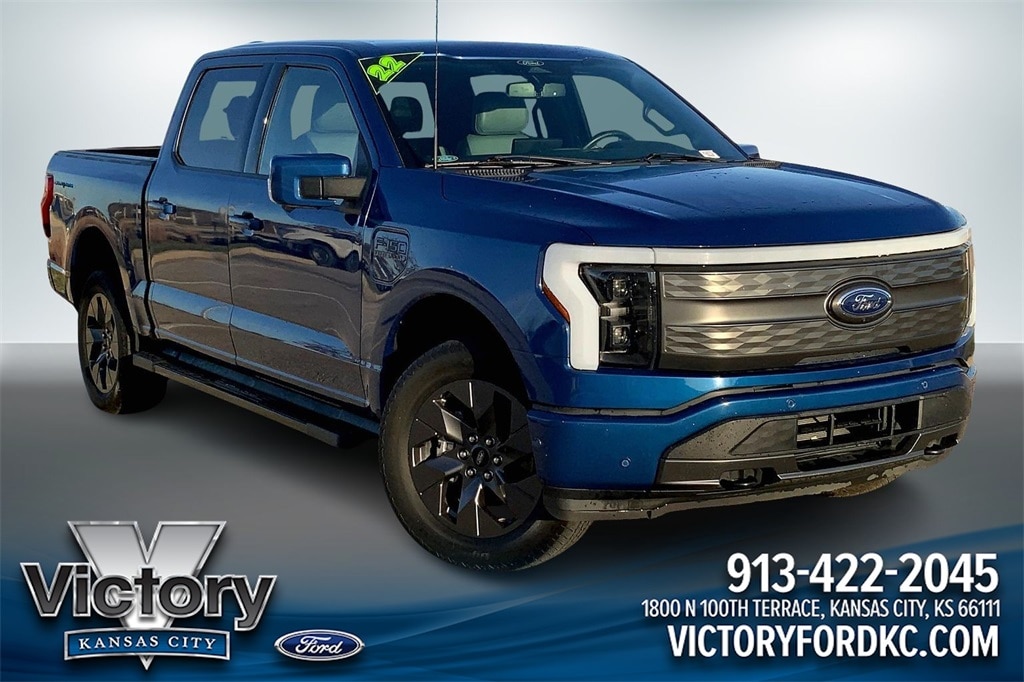 2022 Ford F-150 Lightning Lariat's photo