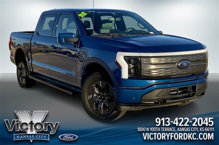 2022 Ford F-150 Lightning Lariat Truck