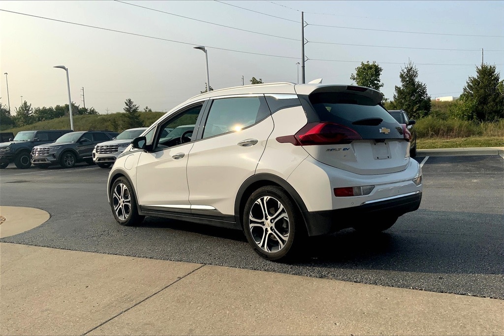 Used 2018 Chevrolet Bolt EV Premier with VIN 1G1FX6S04J4136995 for sale in Kansas City