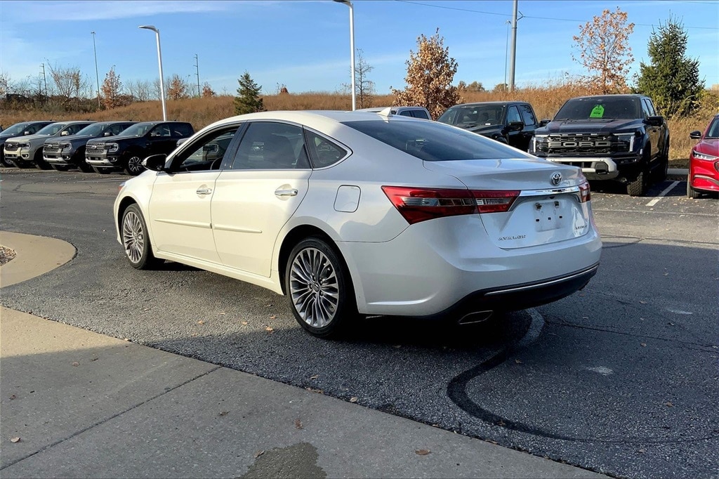 Used 2018 Toyota Avalon Limited with VIN 4T1BK1EB2JU275961 for sale in Kansas City