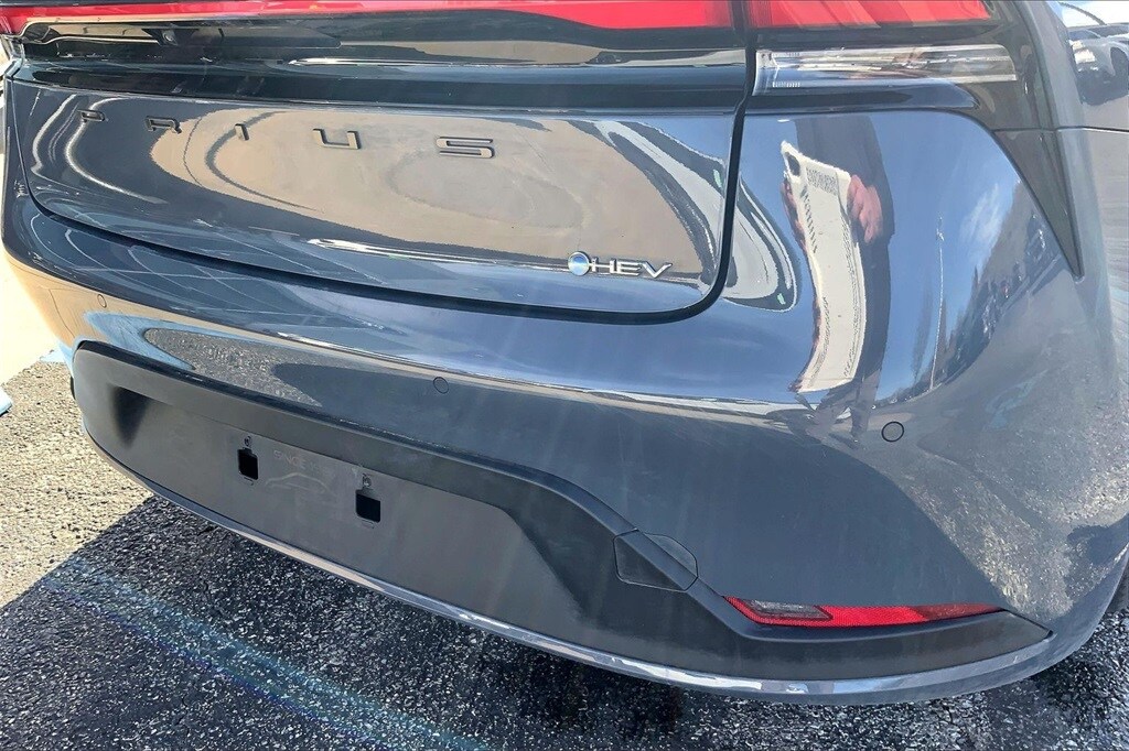 Used 2025 Toyota Prius LE Hatchback