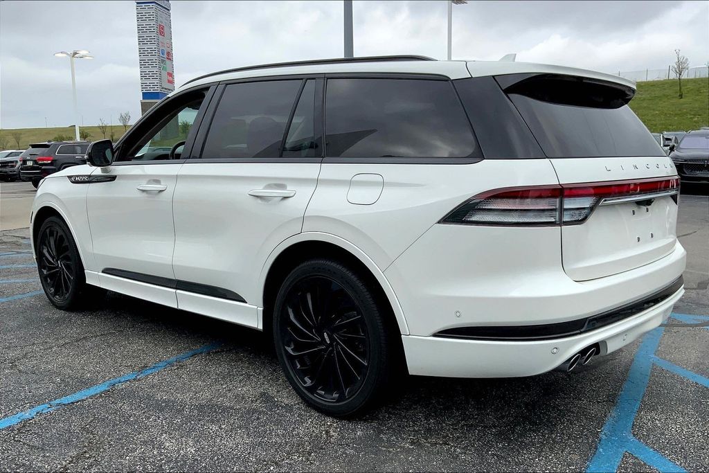Used 2022 Lincoln Aviator Reserve with VIN 5LM5J7XC7NGL22122 for sale in Kansas City