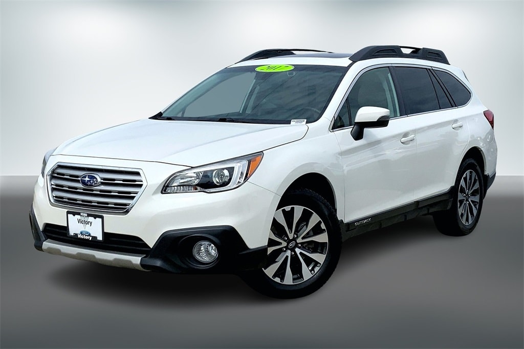 Used 2017 Subaru Outback Limited with VIN 4S4BSANCXH3395936 for sale in Kansas City