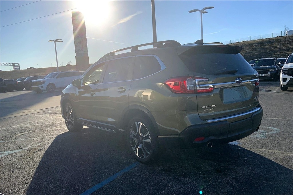 Used 2025 Subaru Ascent Limited with VIN 4S4WMAPD6S3408190 for sale in Kansas City