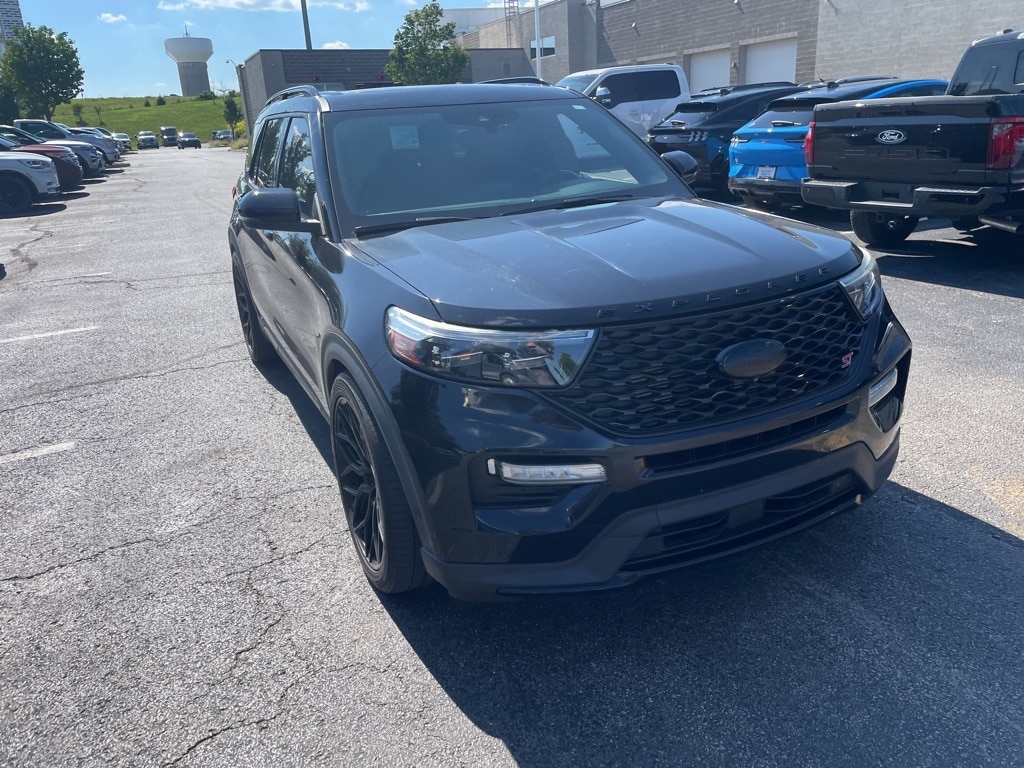 Used 2020 Ford Explorer ST with VIN 1FM5K8GC1LGB05166 for sale in Kansas City