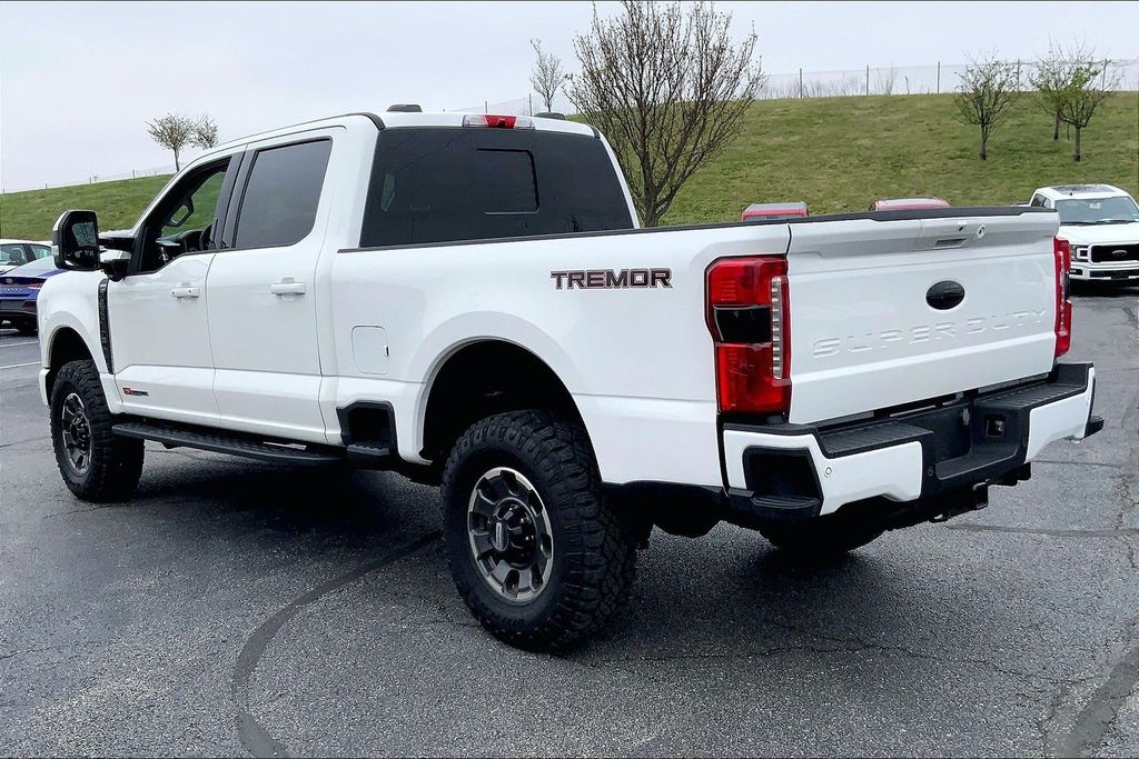 Used 2023 Ford F-350 Super Duty Lariat with VIN 1FT8W3BM9PEE12210 for sale in Kansas City
