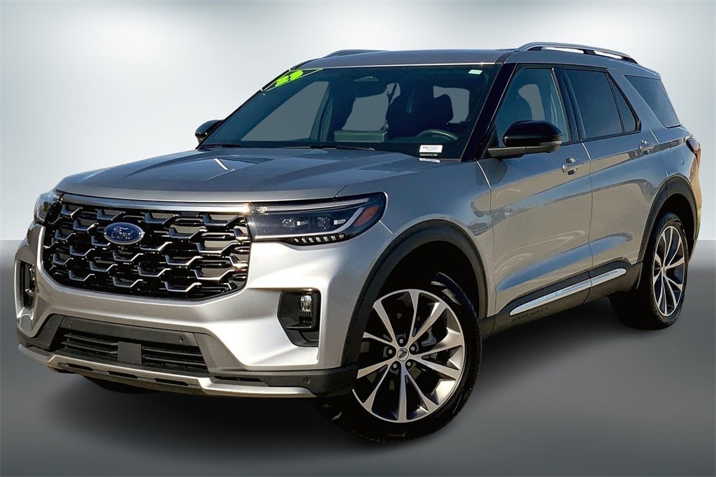 Used 2025 Ford Explorer Platinum SUV