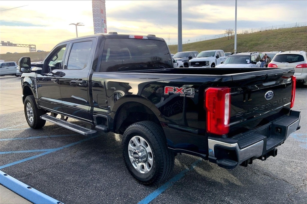Used 2024 Ford F-250SD XLT Truck