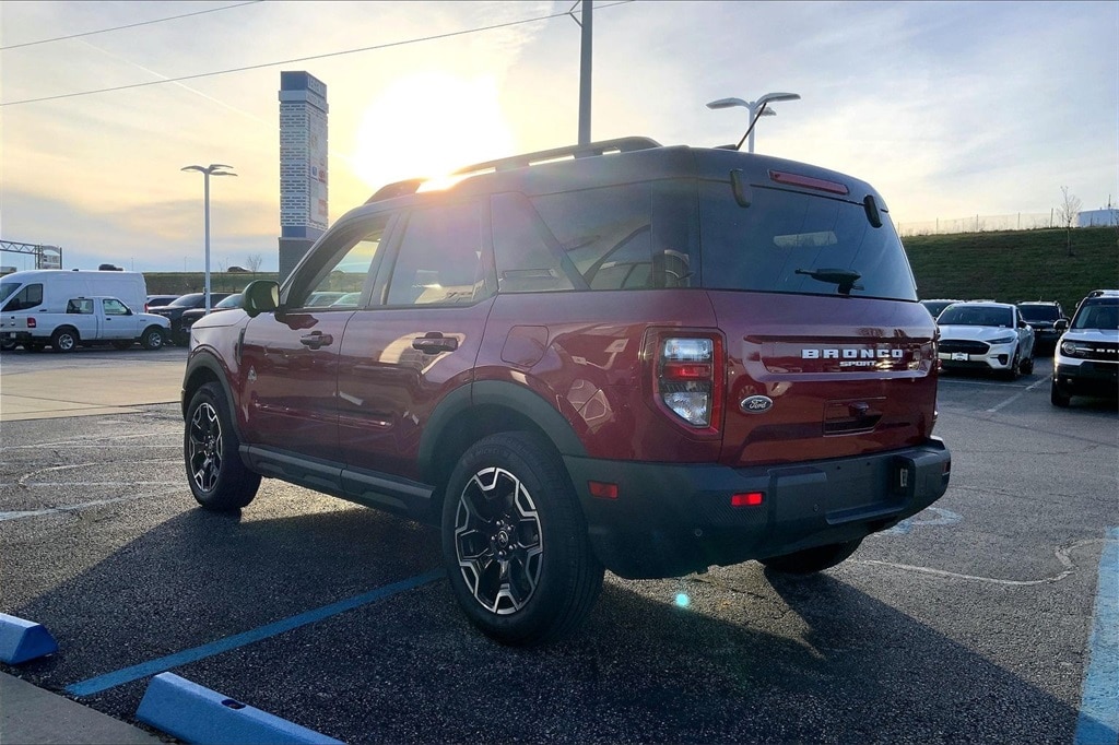 Used 2025 Ford Bronco Sport Outer Banks with VIN 3FMCR9CN9SRE57130 for sale in Kansas City