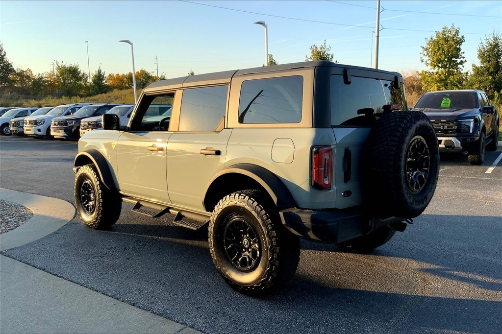 Used 2023 Ford Bronco 4-Door Badlands with VIN 1FMEE5DP9PLB32254 for sale in Kansas City