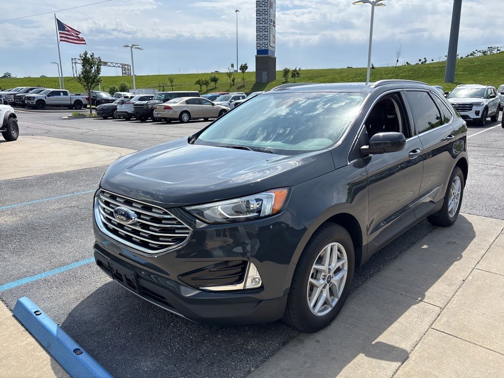 2021 Ford Edge SEL AWD's photo