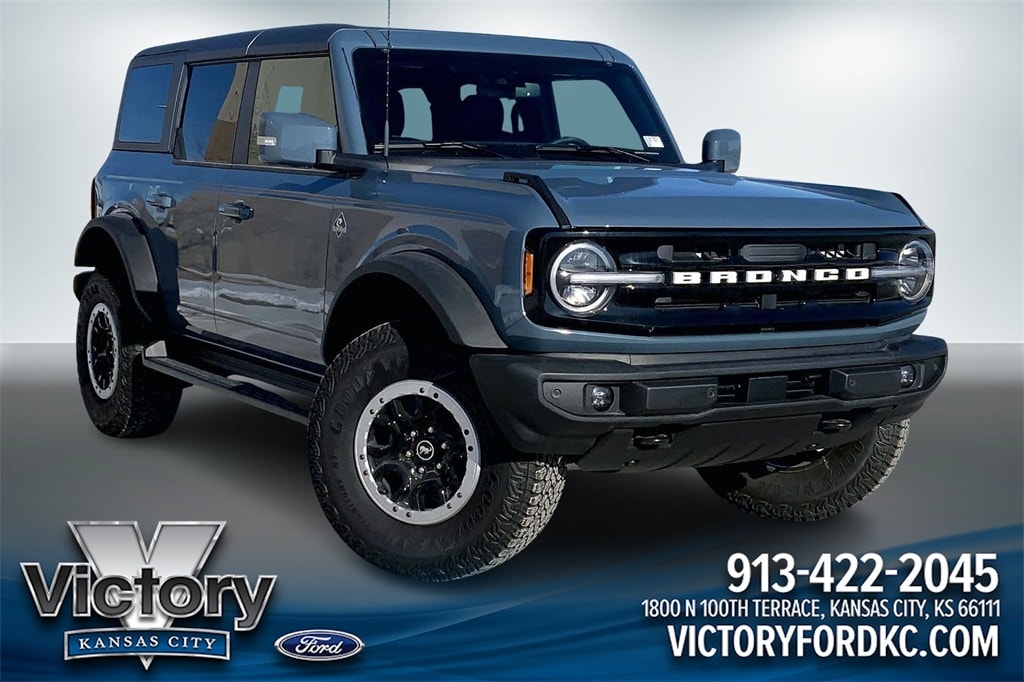 New 2025 Ford Bronco Outer Banks SUV