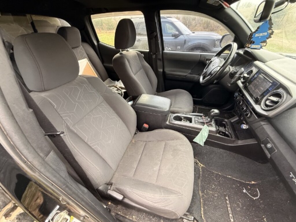 Used 2016 Toyota Tacoma TRD Off-Road Truck