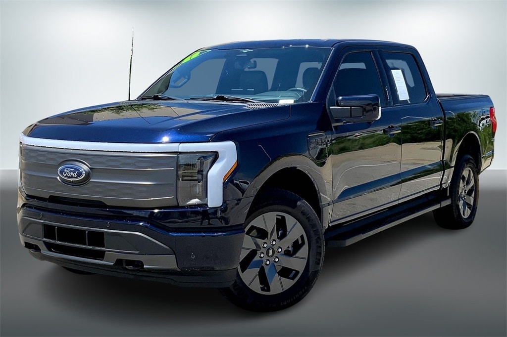 Used 2023 Ford F-150 Lightning Lariat with VIN 1FTVW1EL2PWG49819 for sale in Kansas City