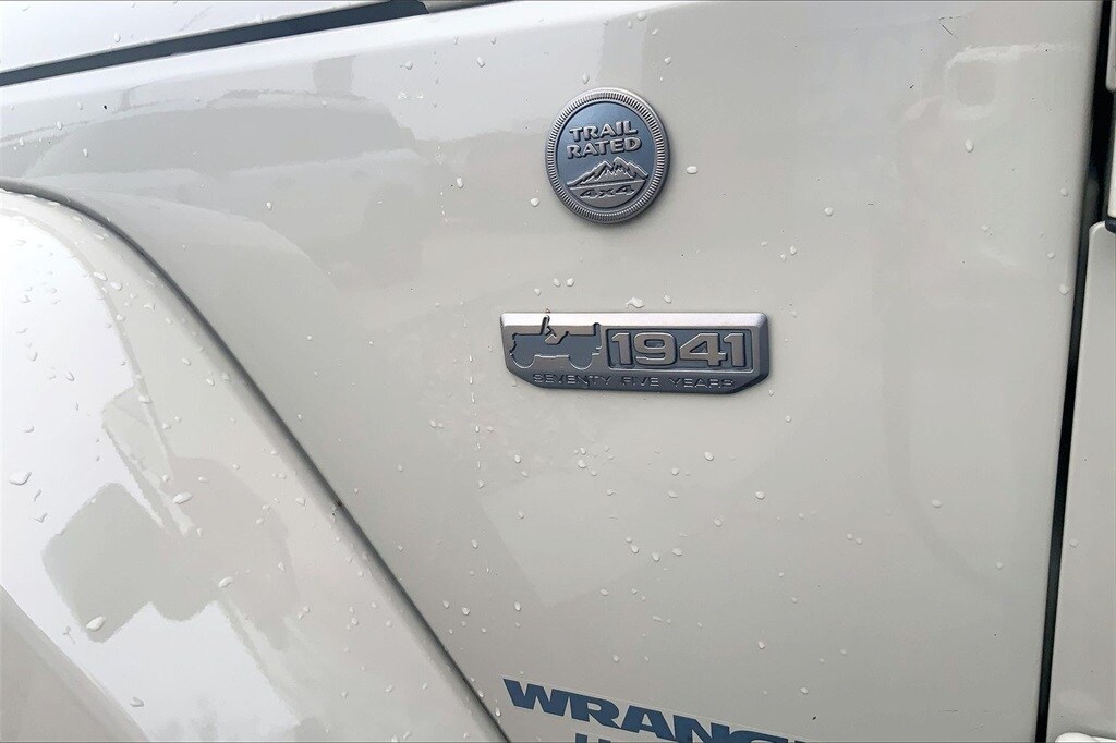 Used 2016 Jeep Wrangler Unlimited Sahara SUV