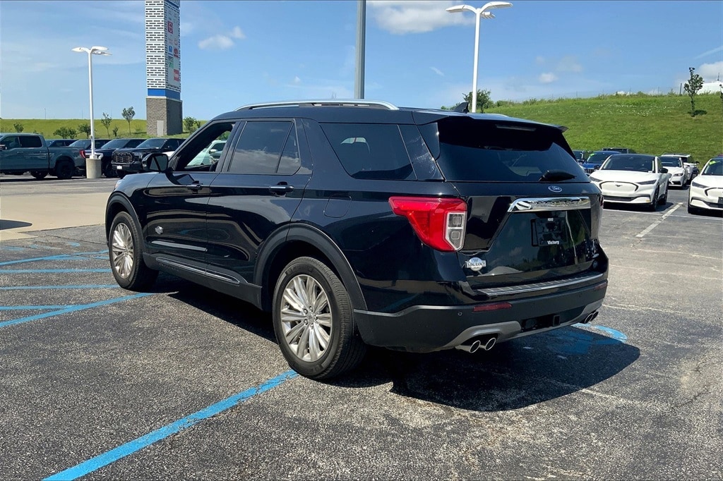 Used 2022 Ford Explorer King Ranch with VIN 1FM5K8LC2NGC36826 for sale in Kansas City