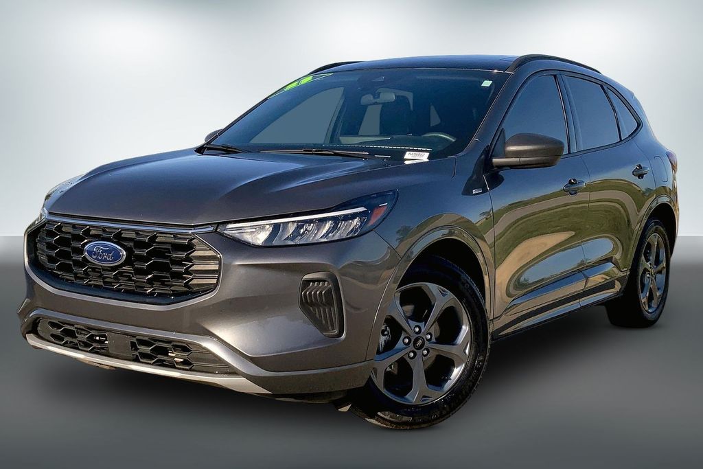 Used 2023 Ford Escape ST-Line with VIN 1FMCU0MN3PUA96082 for sale in Kansas City