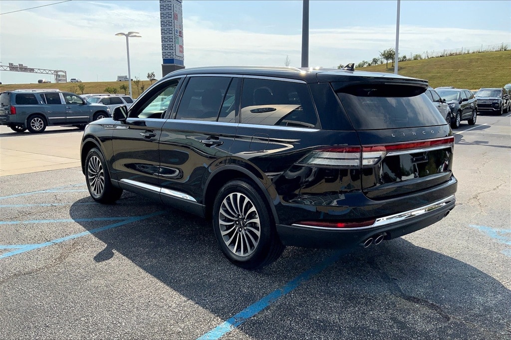 Used 2020 Lincoln Aviator Reserve with VIN 5LM5J7XC4LGL36282 for sale in Kansas City