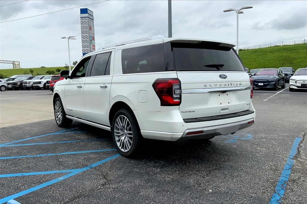 Used 2022 Ford Expedition MAX Platinum with VIN 1FMJK1MT0NEA39220 for sale in Kansas City